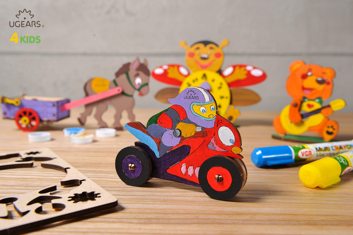 3D Colouring Model Motorcyclist