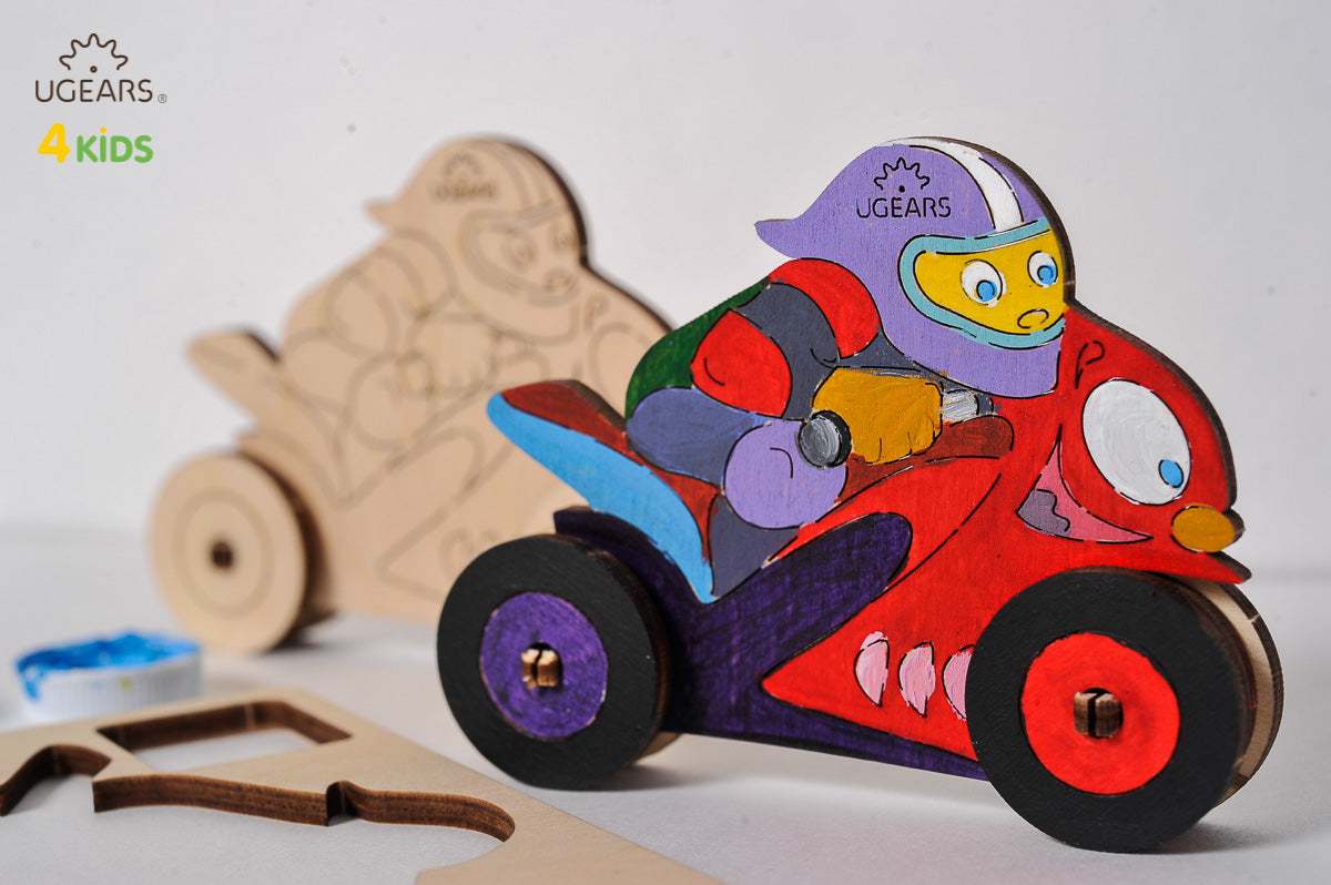 3D Colouring Model Motorcyclist